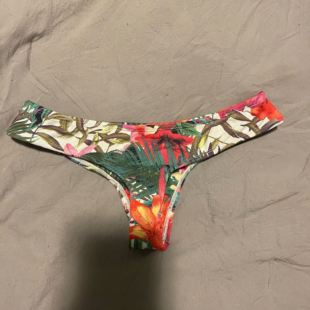 Midori swim bottom